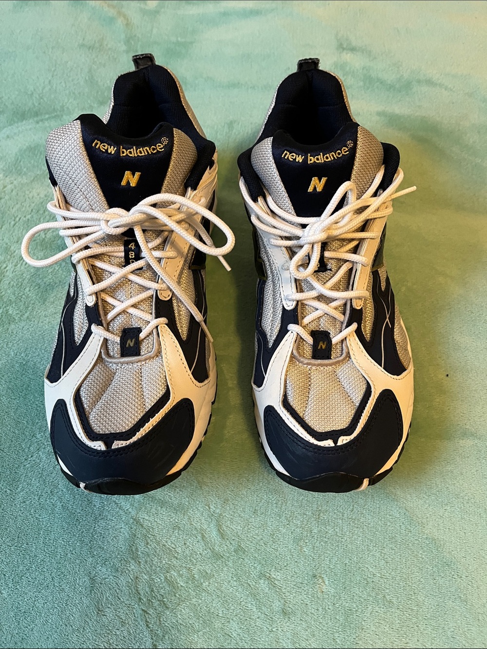 New Balance Mens Navy and Gray Trail-Style Sneakers